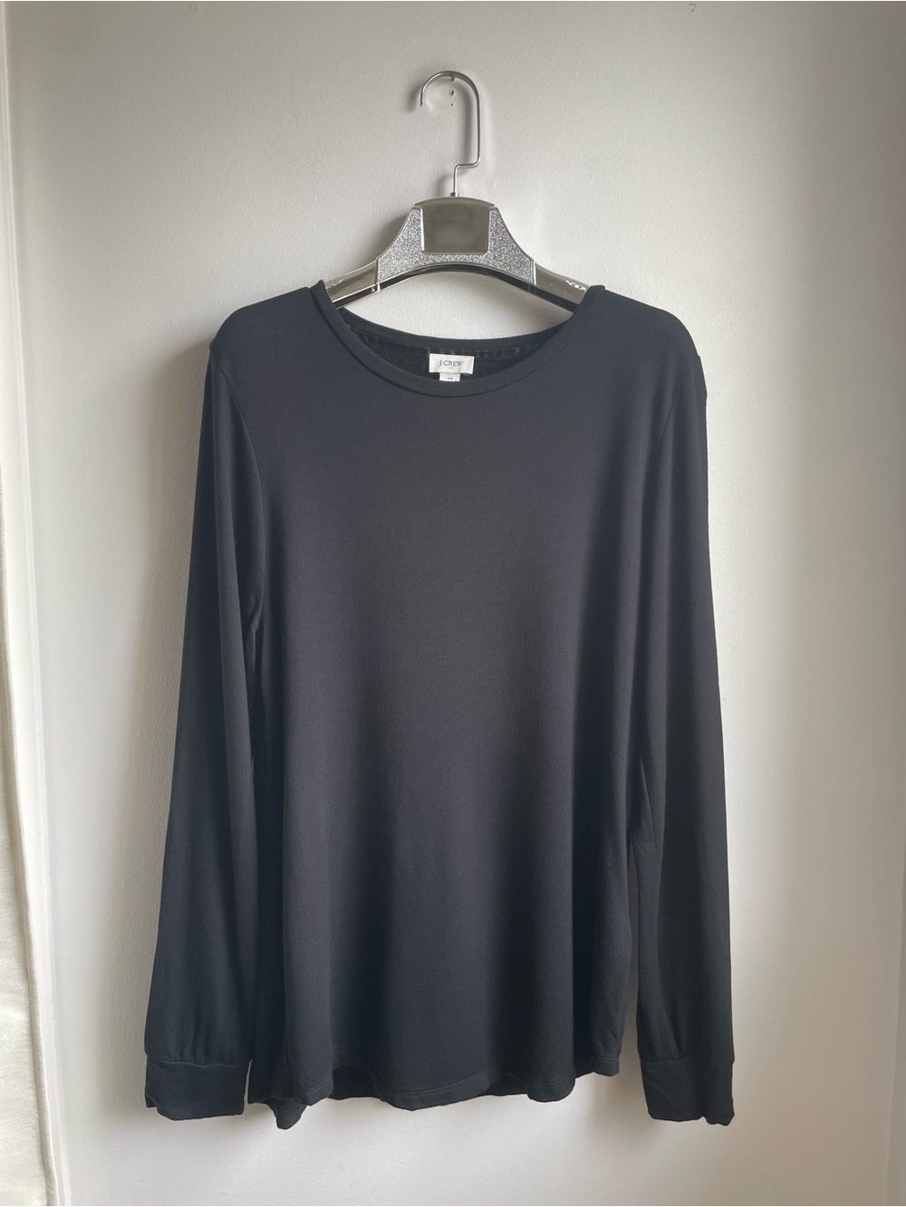 NWOT J. Crew Black Long-Sleeve Crew Tee-Fleece Lined-M-Capsule-Minimalist-Cozy